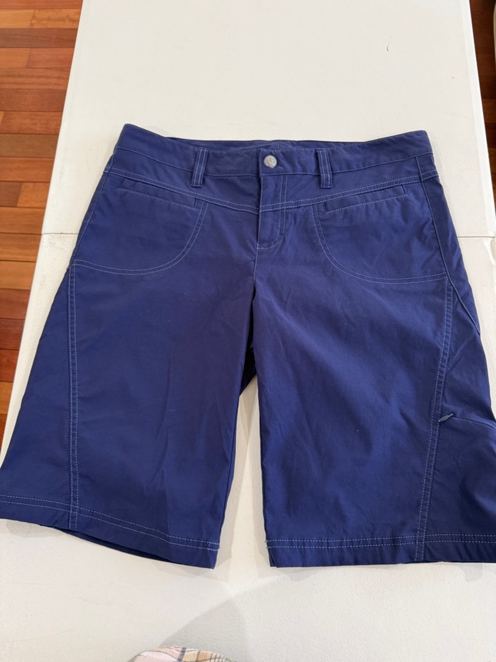 Athleta Bermuda Short Performance Blue Outdoor Workout Summer Nylon/Spandex 10
